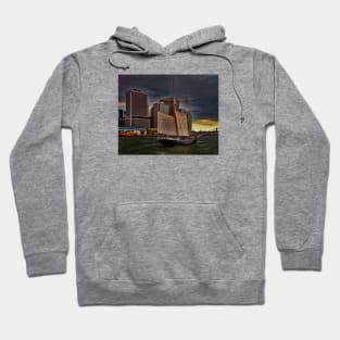 Sailing into the East River, New York City Hoodie
